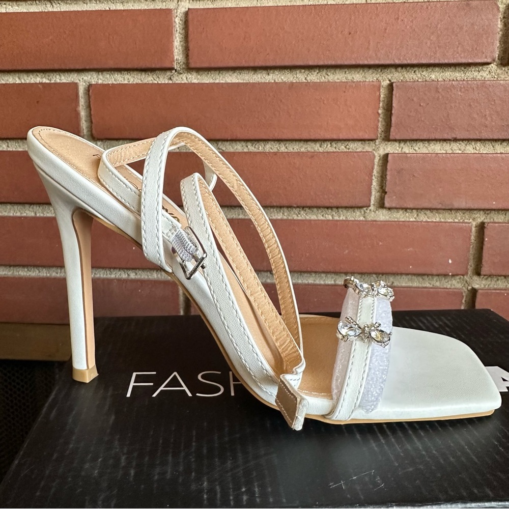 NWT Fashion Nova White High Heel Sandals Size: 7.5
